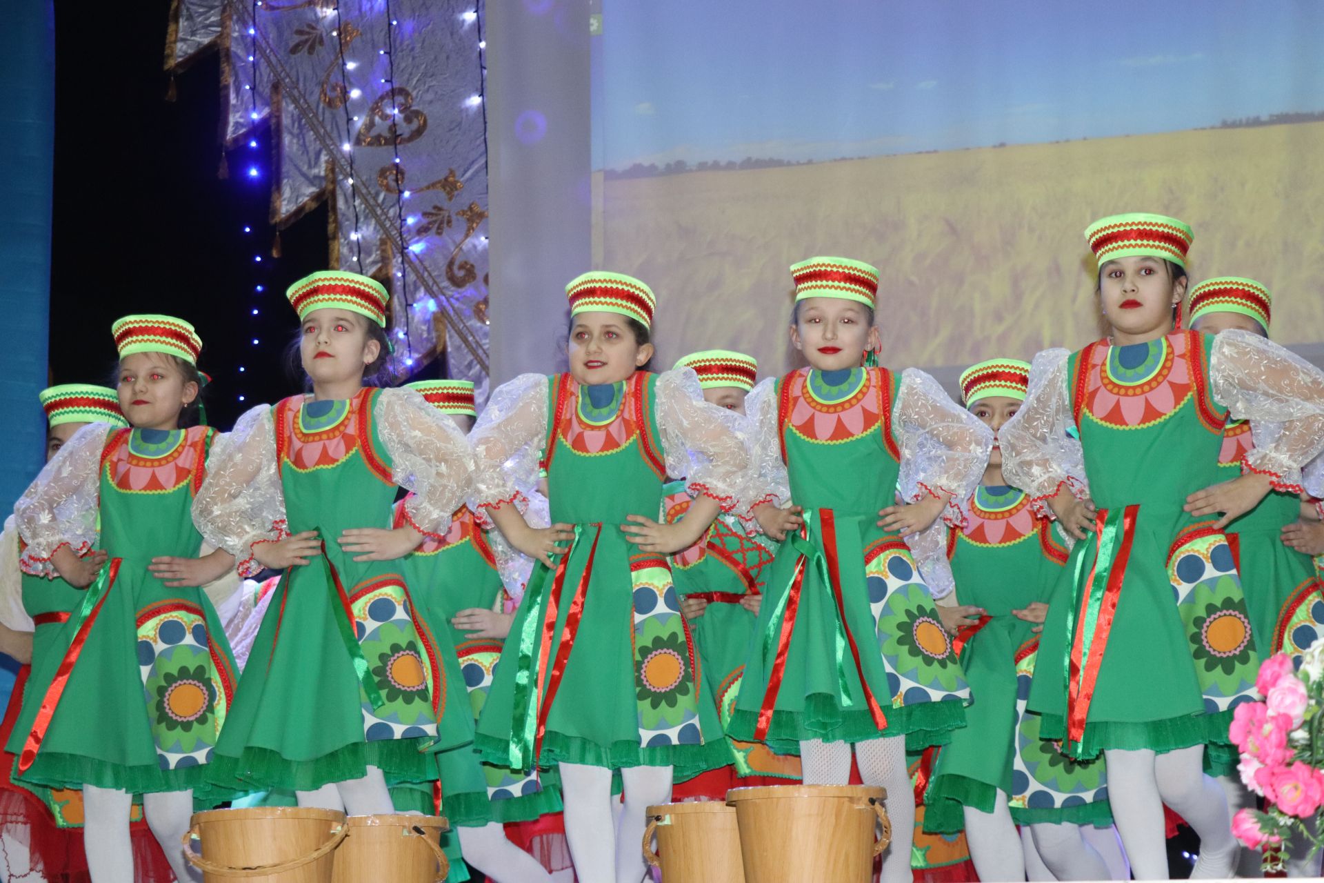 15 лет исполнилось народному хореографическому коллективу «Яшьлек» Дрожжановского района