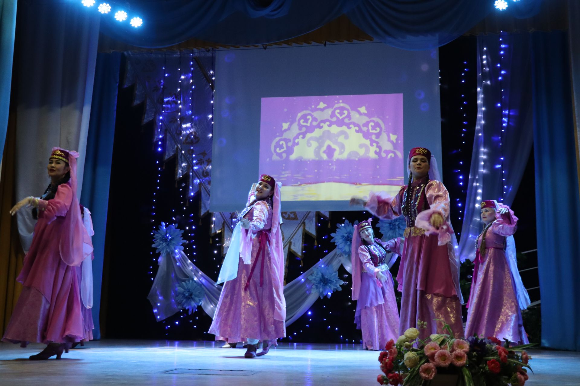 15 лет исполнилось народному хореографическому коллективу «Яшьлек» Дрожжановского района