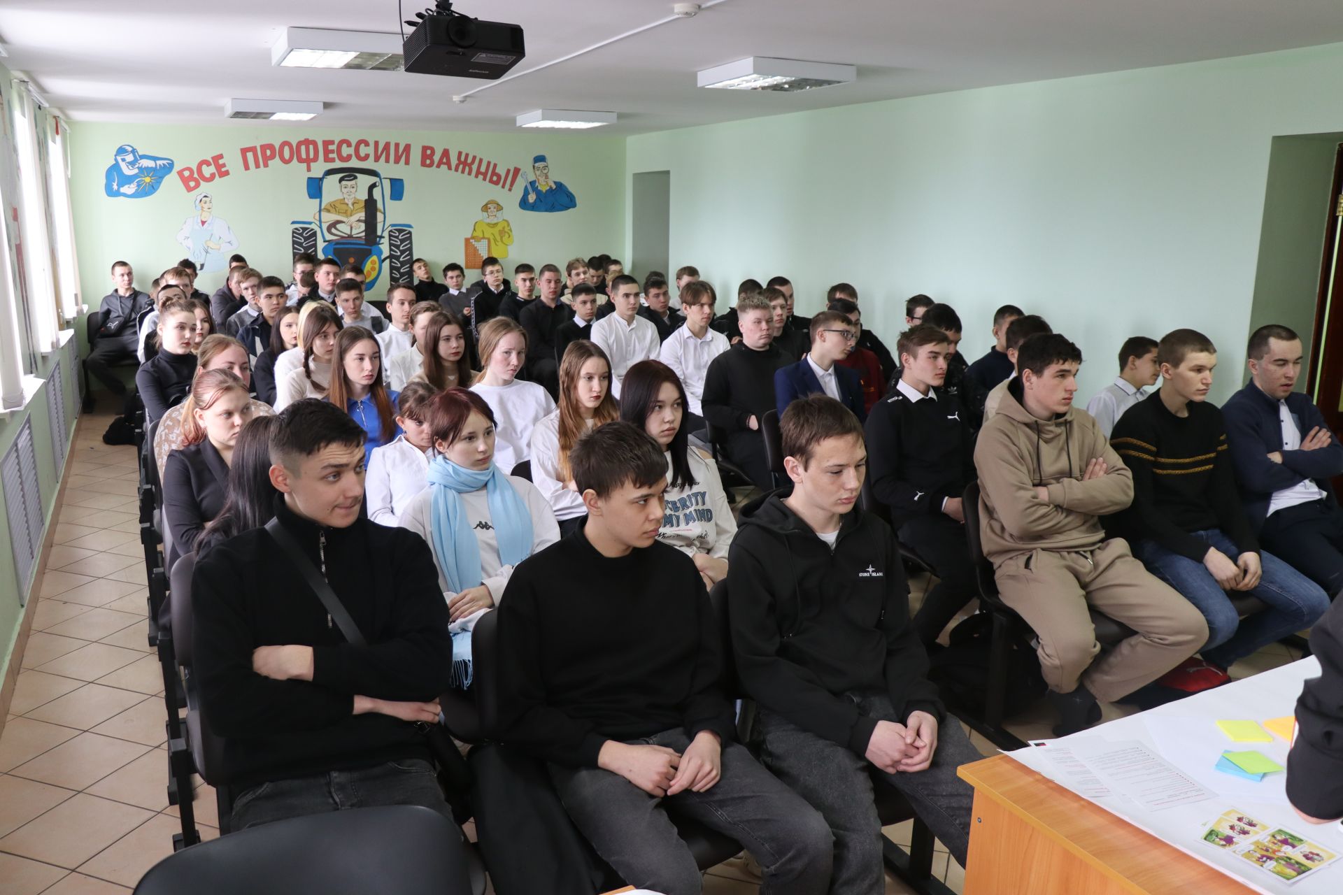 Школьники и студенты Дрожжановского района приняли участие  в проекте «Конструктивный диалог»