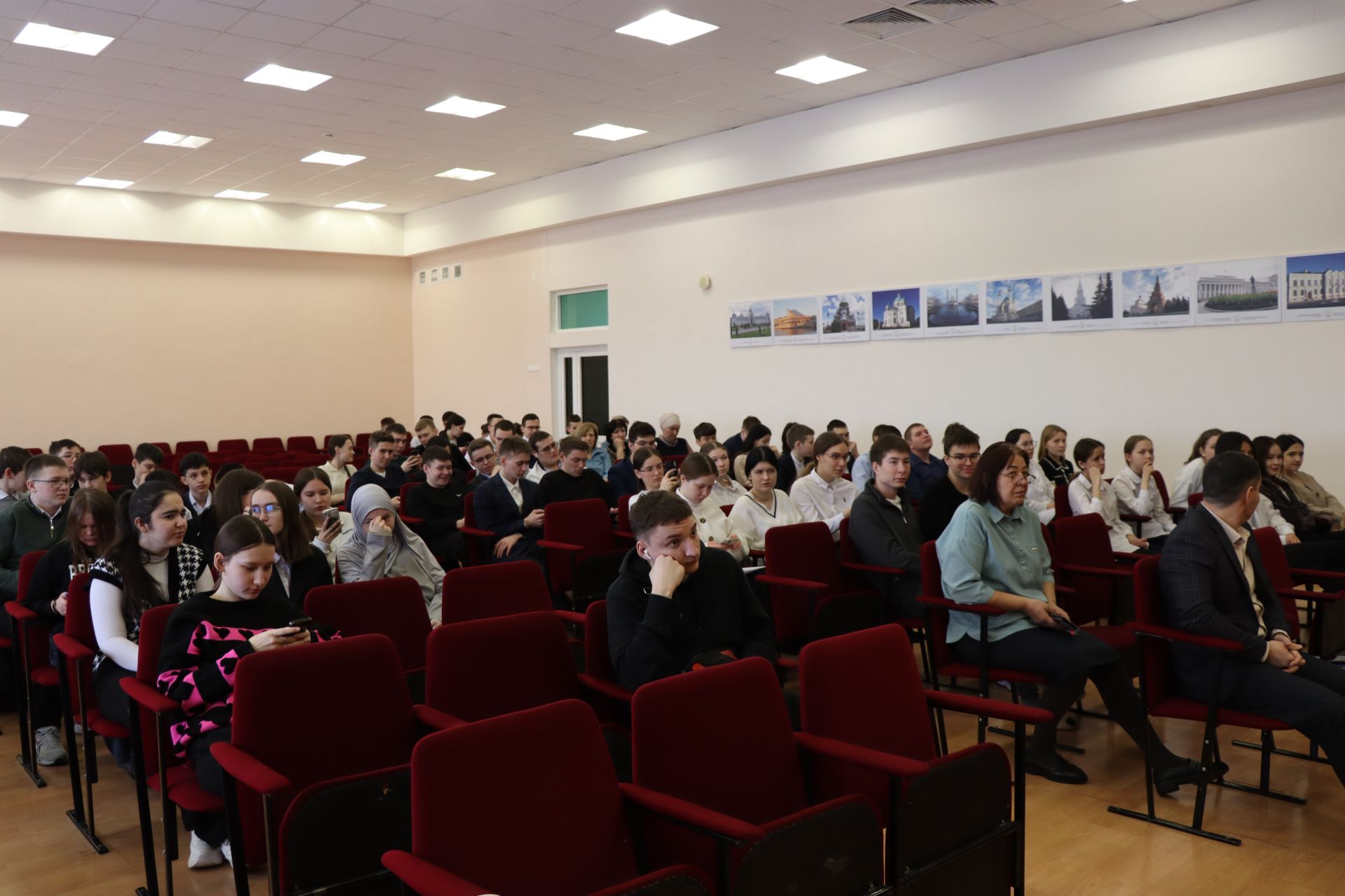 Школьники и студенты Дрожжановского района приняли участие  в проекте «Конструктивный диалог»