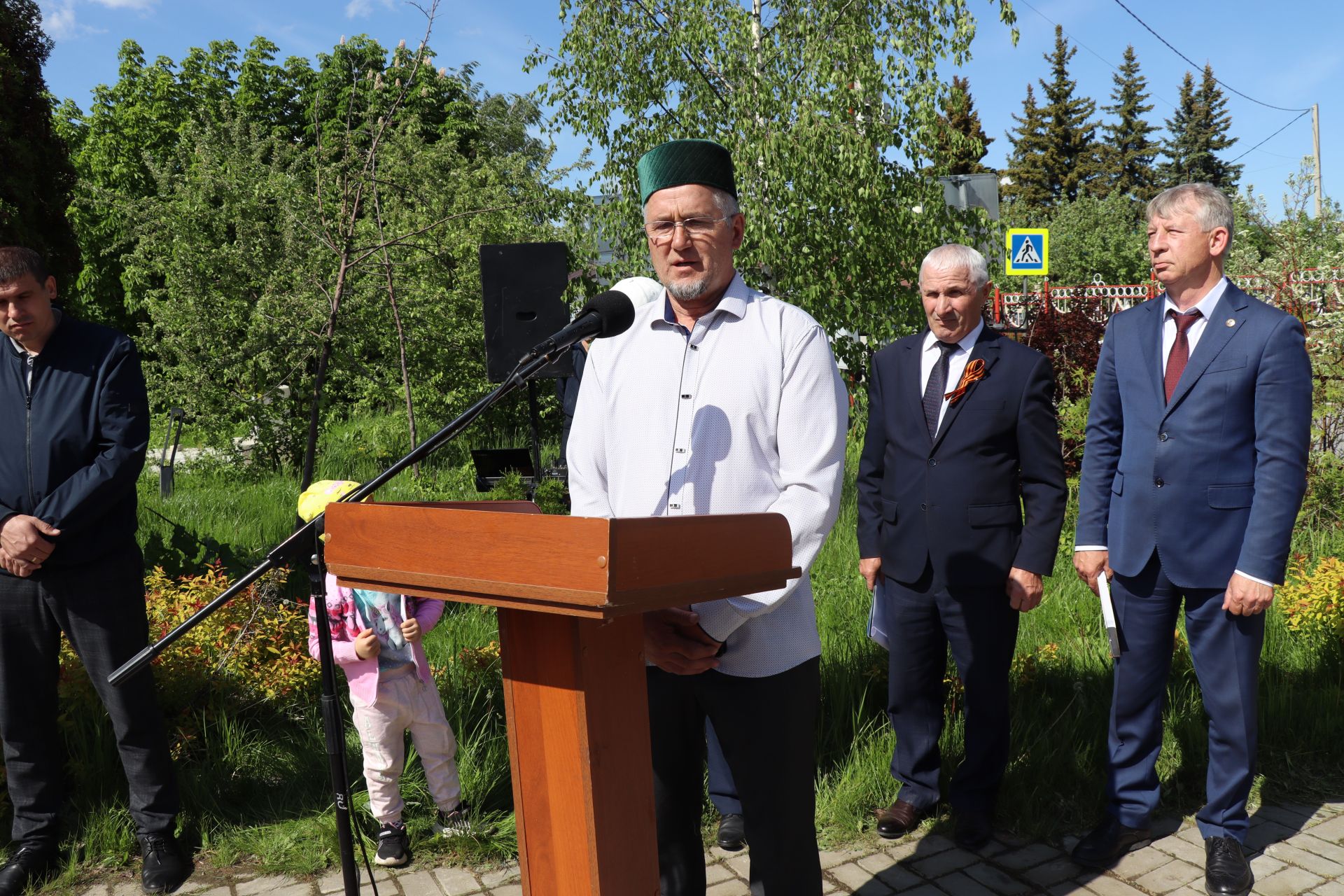Торжества в честь Героя Советского Союза Зарифа Алимова прошли в Дрожжановском районе