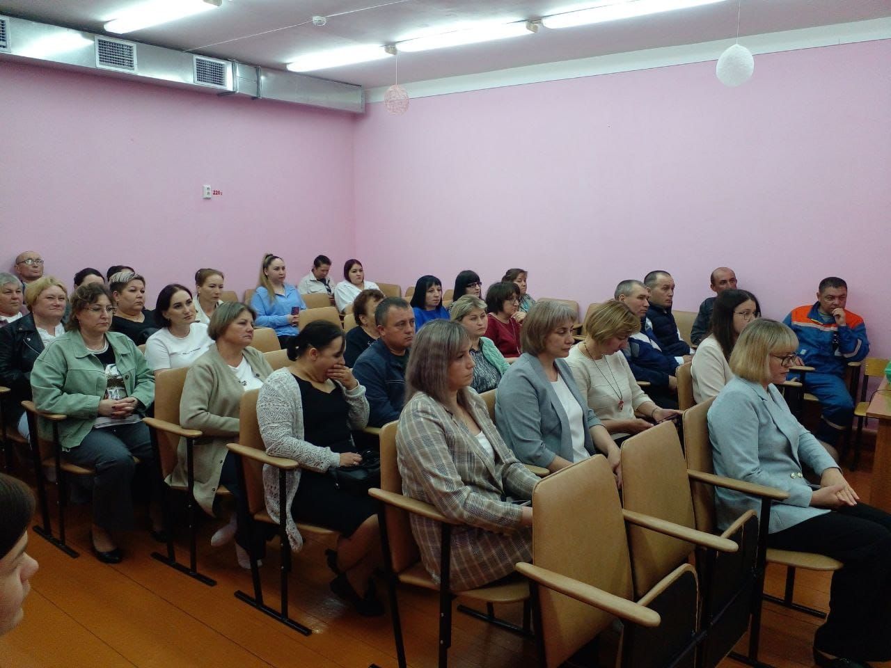 В школах Дрожжановского района РТ автоинспектора и инспекторы ПДН проводят встречи с учащимися