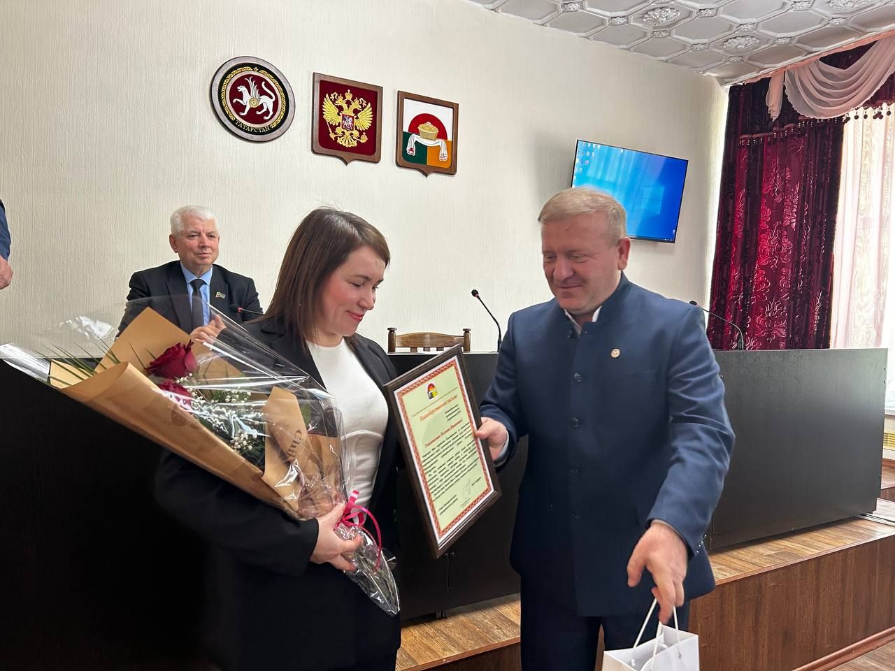 На деловом понедельнике состоялось вручение наград представителям бизнеса Дрожжановского района РТ