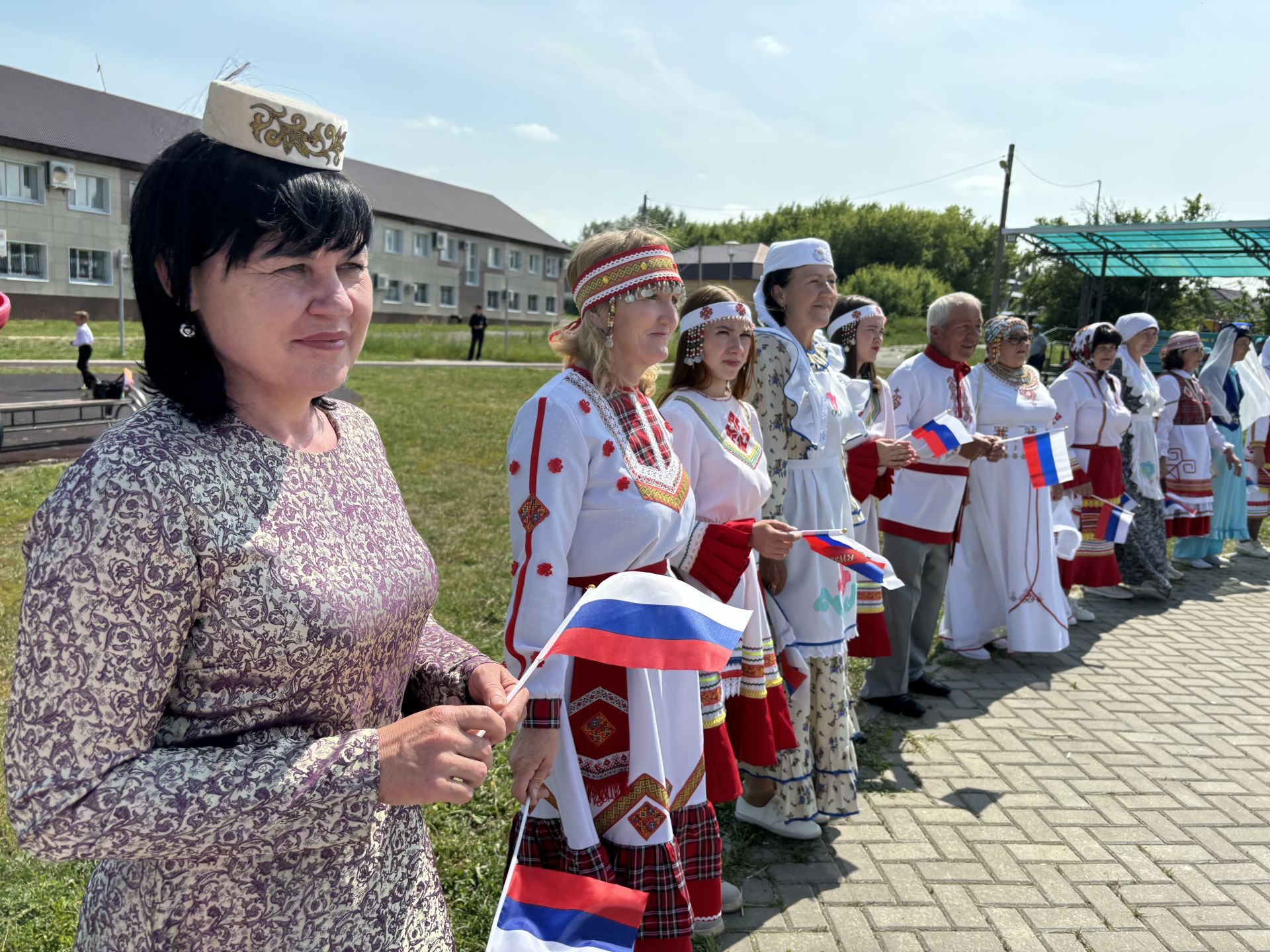 Парад дружбы народов в Дрожжановском районе: праздник единства и культуры ко Дню России