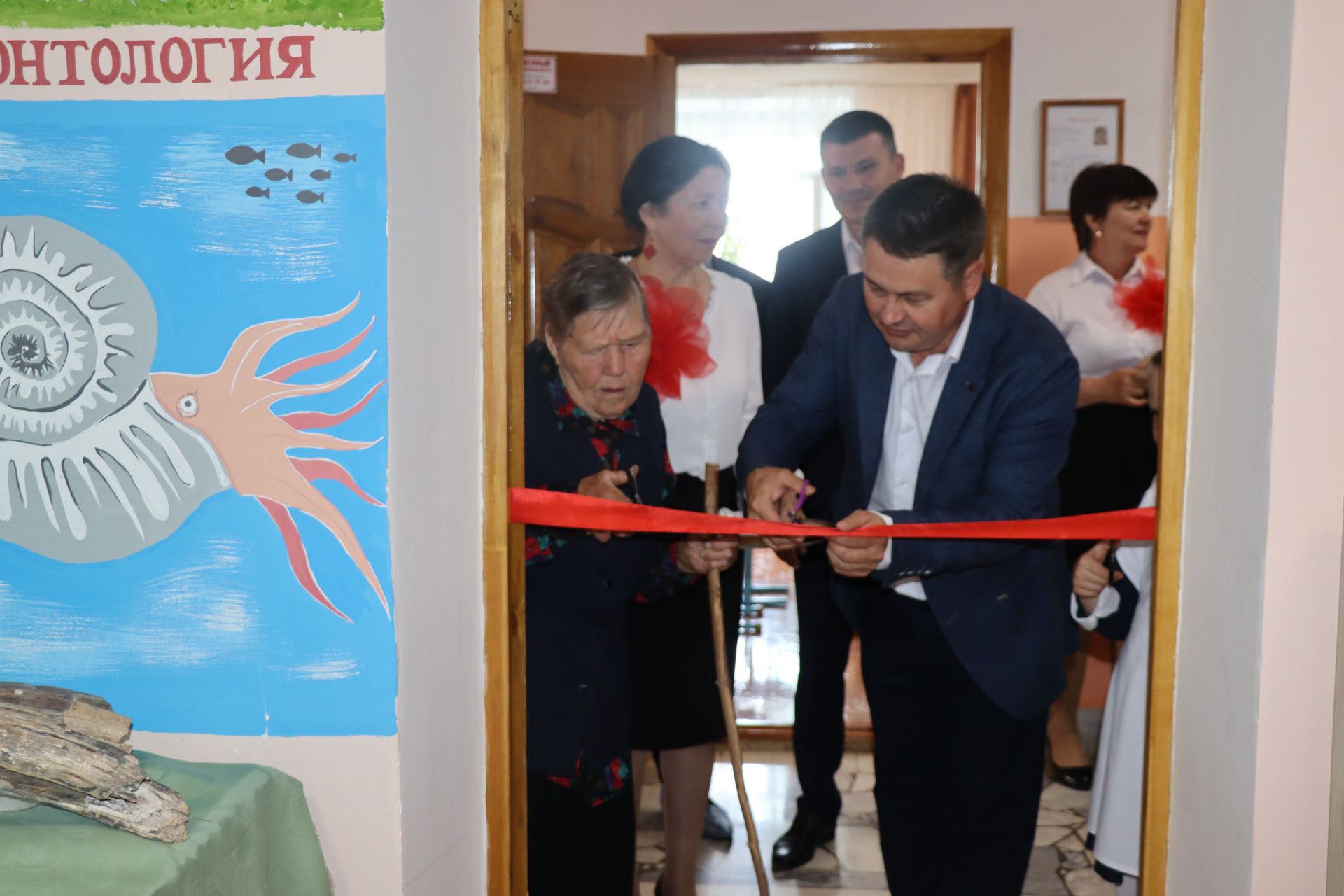 Упи шкулӗ 186 ҫул тултарнине палӑртрӗ