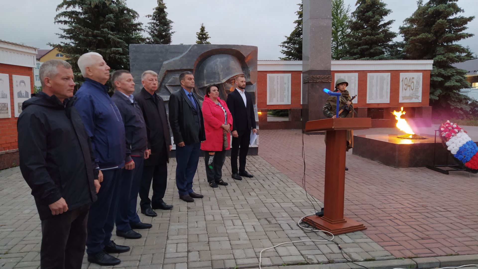 Свеча памяти: в Дрожжановском районе РТ вспомнили погибших в Великой Отечественной войне