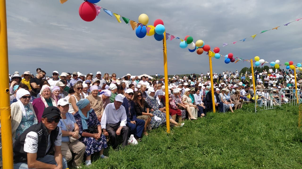 Абсолютной батырше Сабантуя-2025 в селе Малая Цильна Дрожжановского района вручили 100 000 рублей