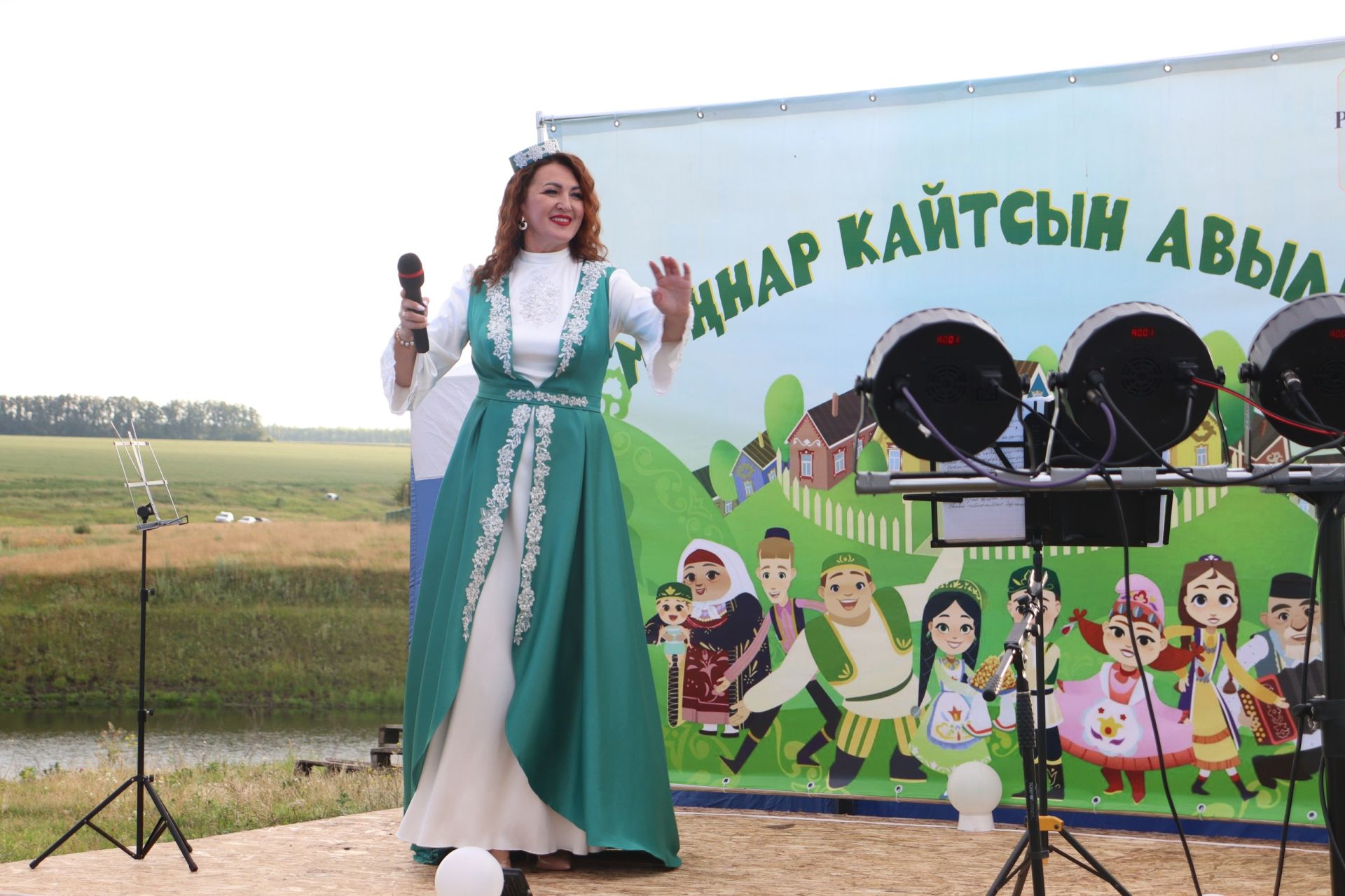 «Дамба нить поколений»: в Старых Чукалах прошел праздник с рыбалкой, концертом и наградами