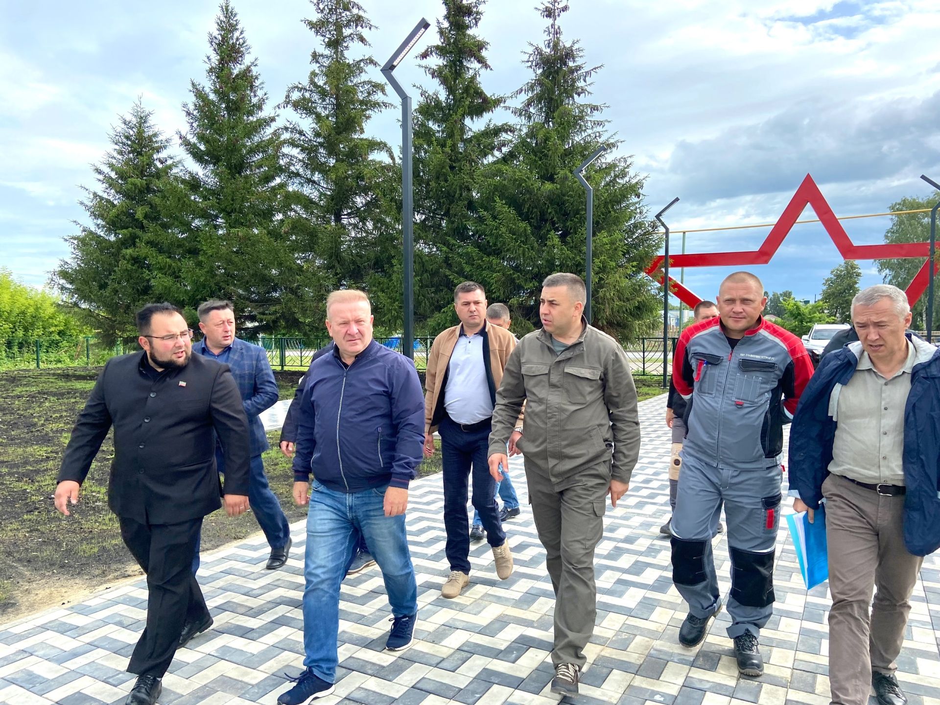 В Дрожжановском районе активно ремонтируют соцобъекты