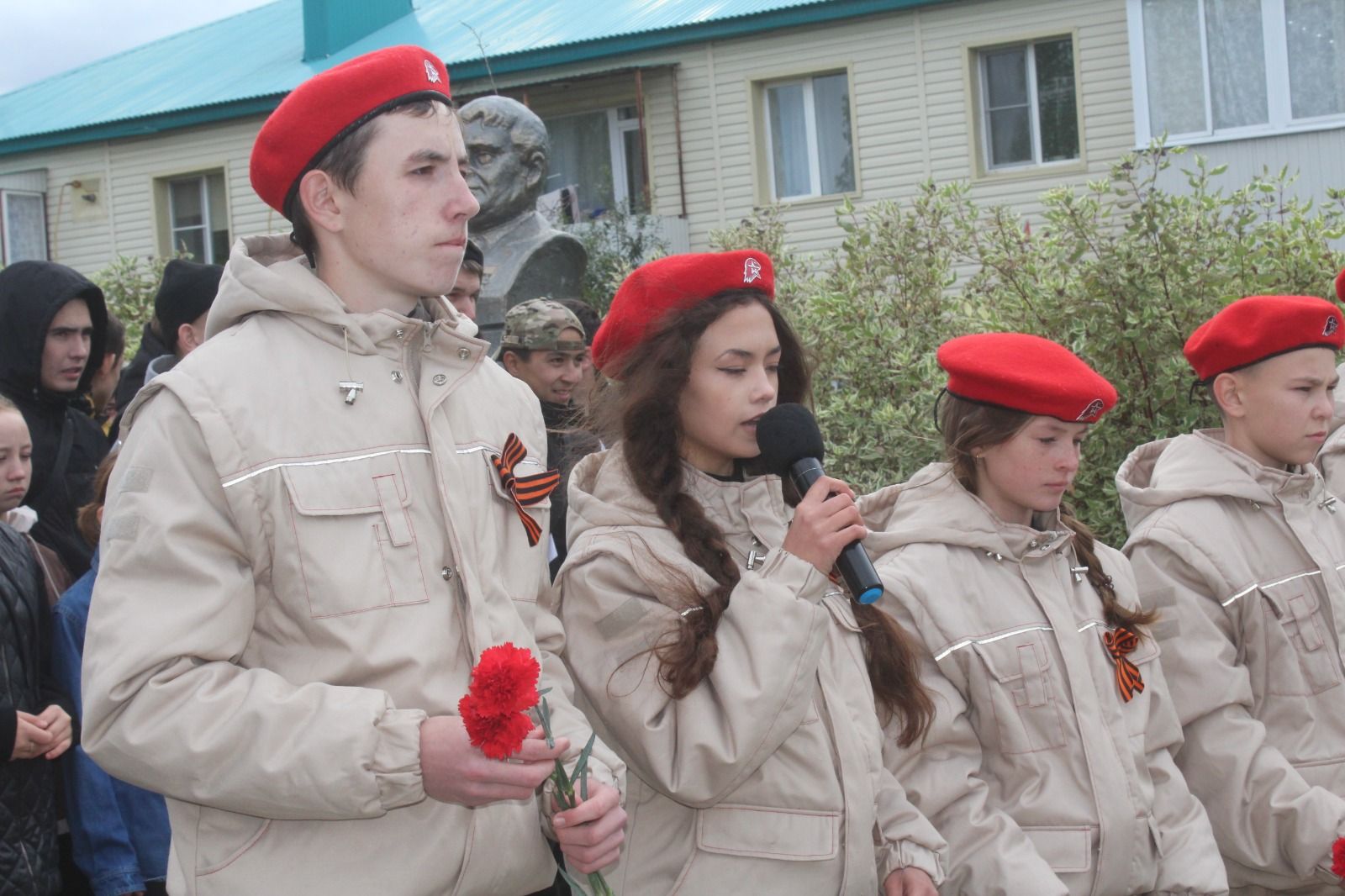 В Дрожжаном прошел митинг, посвященный памяти Героя Социалистического труда