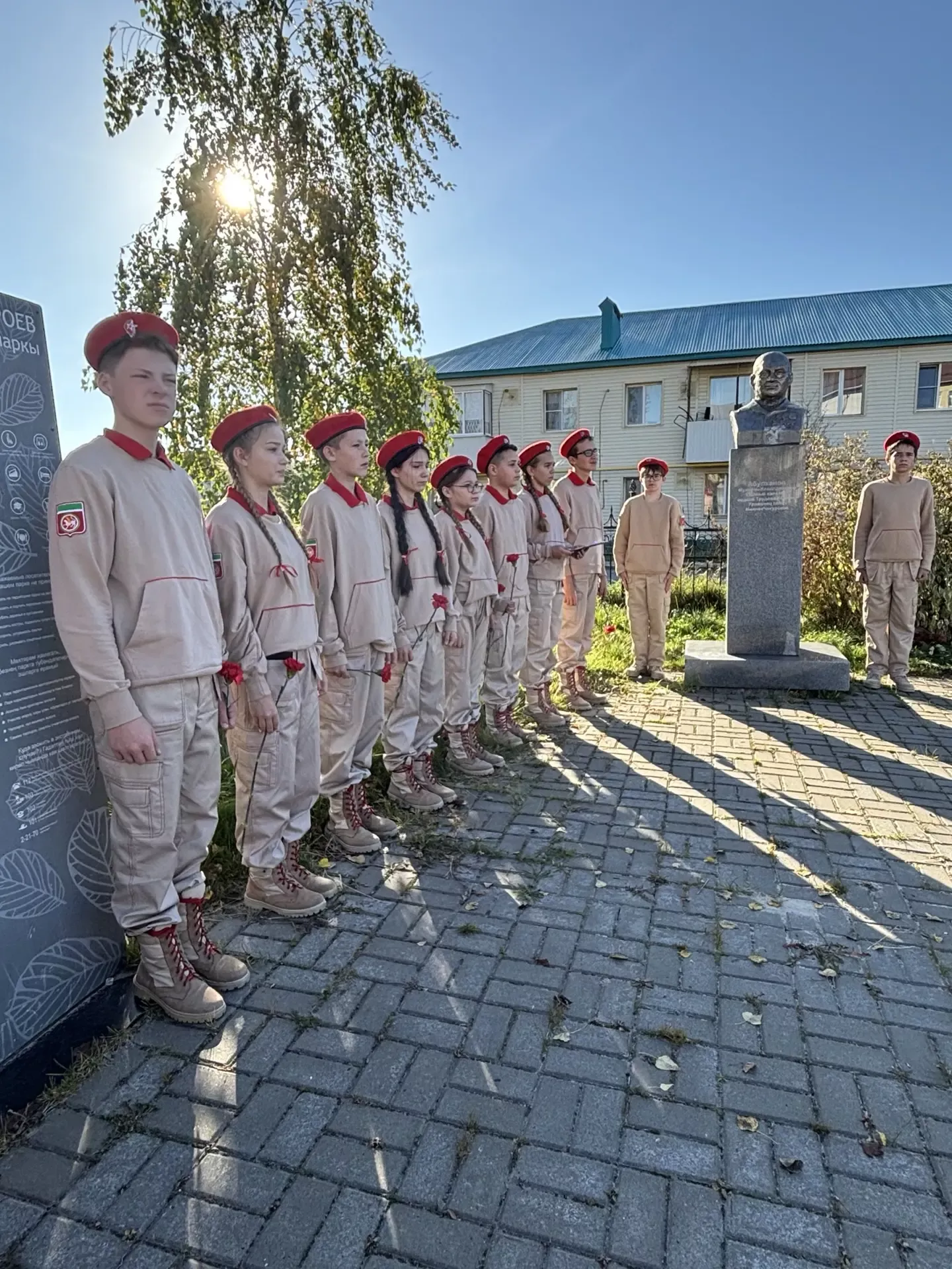 Дрожжановцы почтили память кавалера ордена Трудовой Славы Абулханова