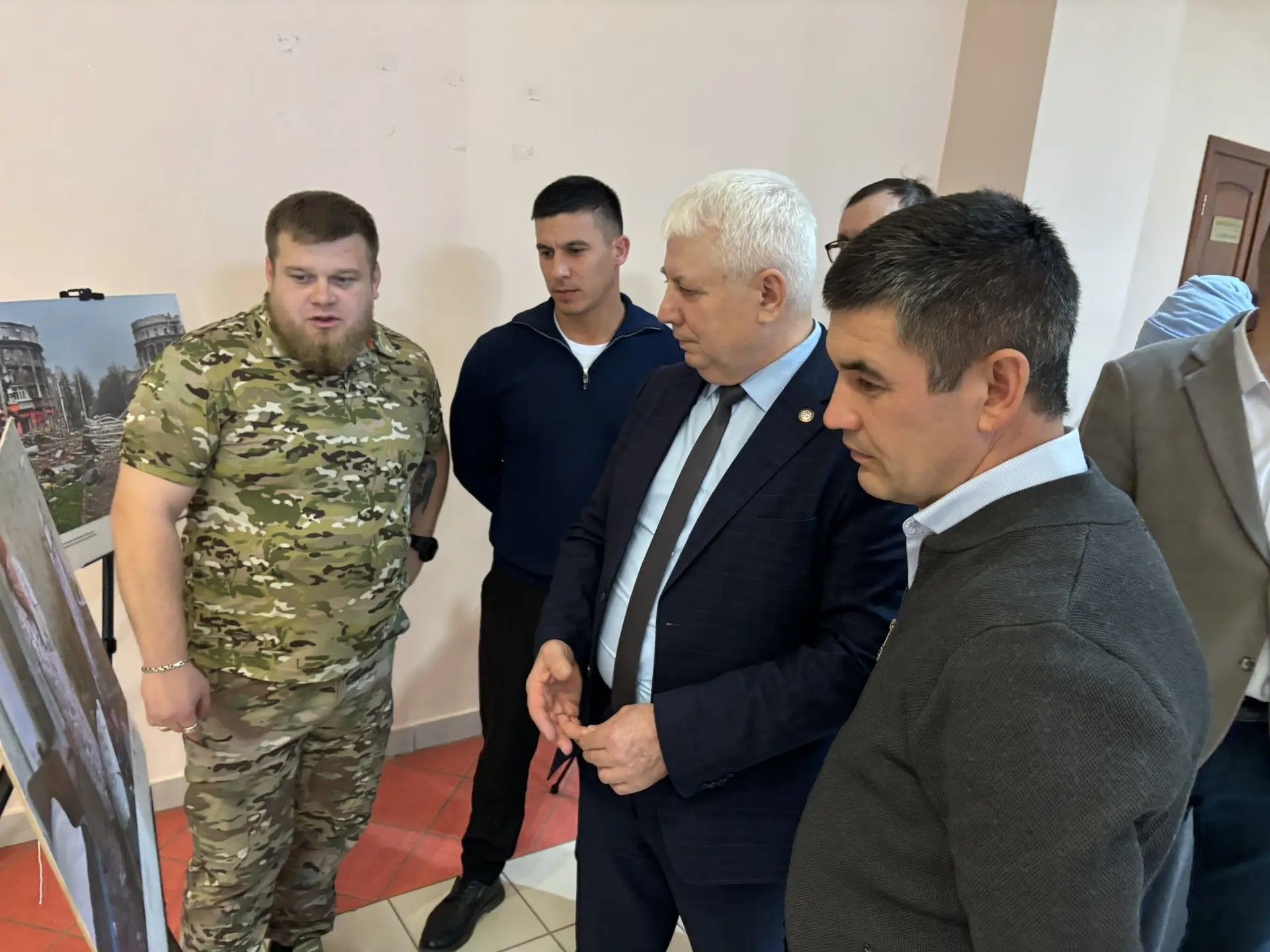 Чүпрәледә «Украина неонацист режимы терроры хроникасы» фотокүргәзмәсе ачылды