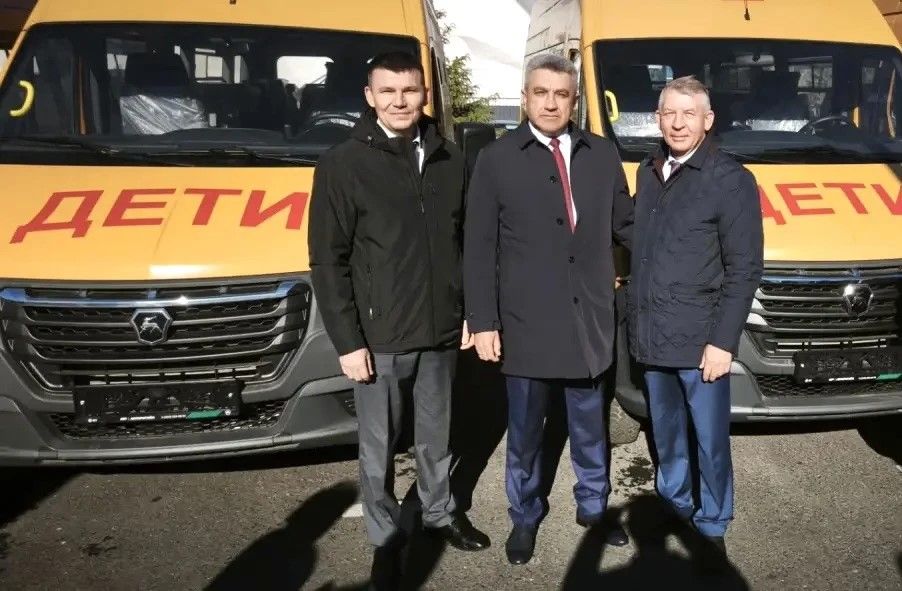 Дрожжановский район получил новый школьный автобус