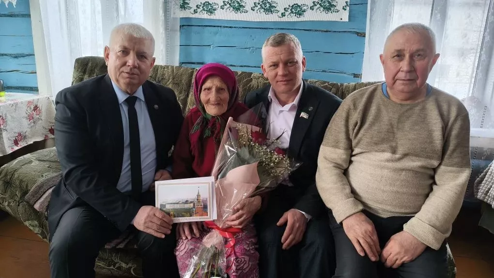 В Дрожжановском районе чествовали двух долгожительниц