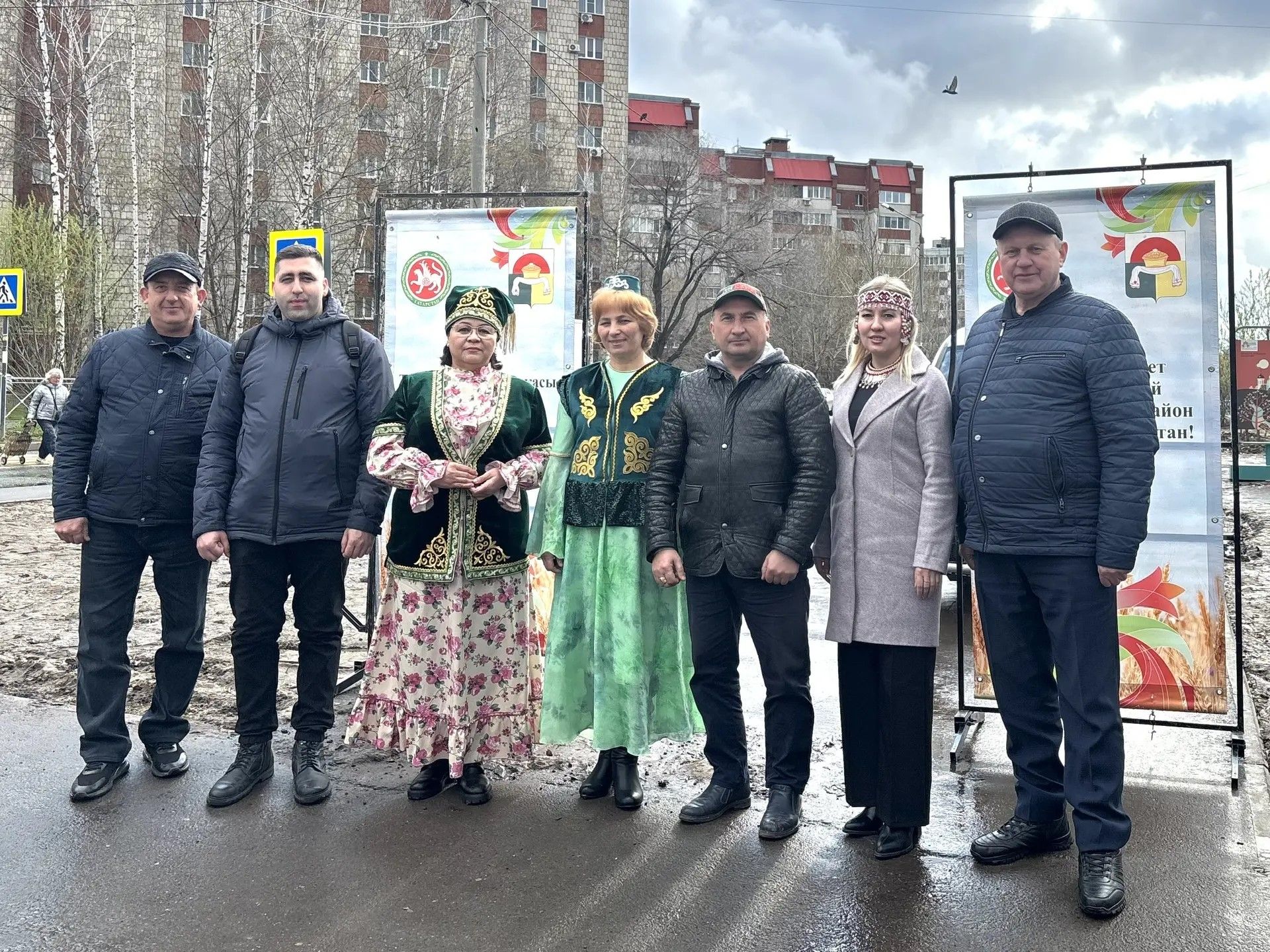 Дрожжановцы приняли участие в последней весенней сельхозярмарке в Казани