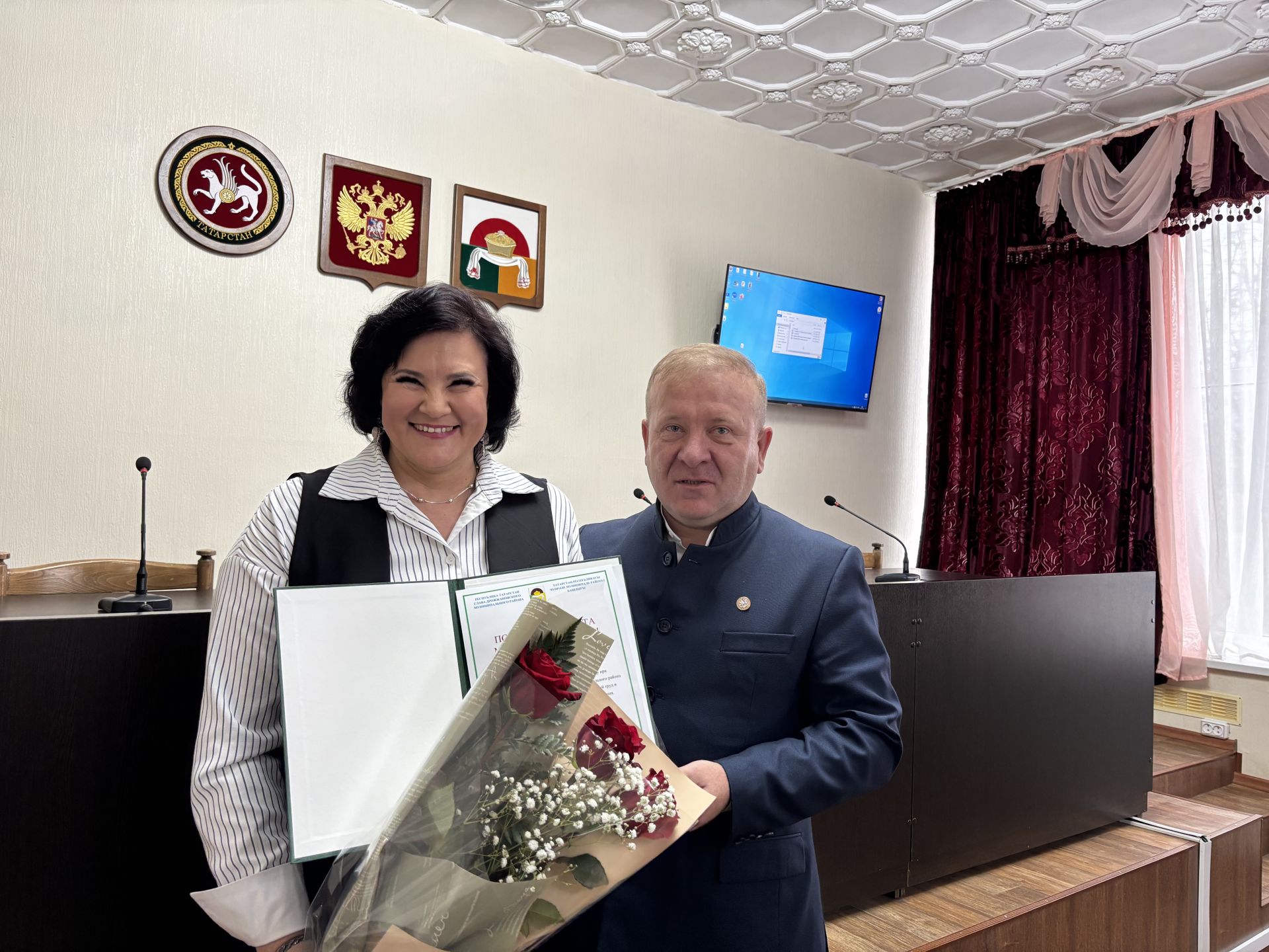 В Дрожжановском районе наградили сотрудников местного самоуправления