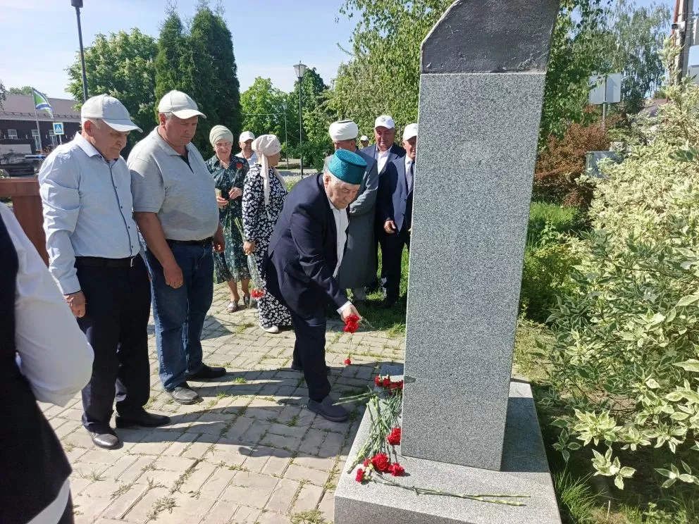 В Дрожжановском районе почтили память Героя Советского Союза Зарифа Алимова