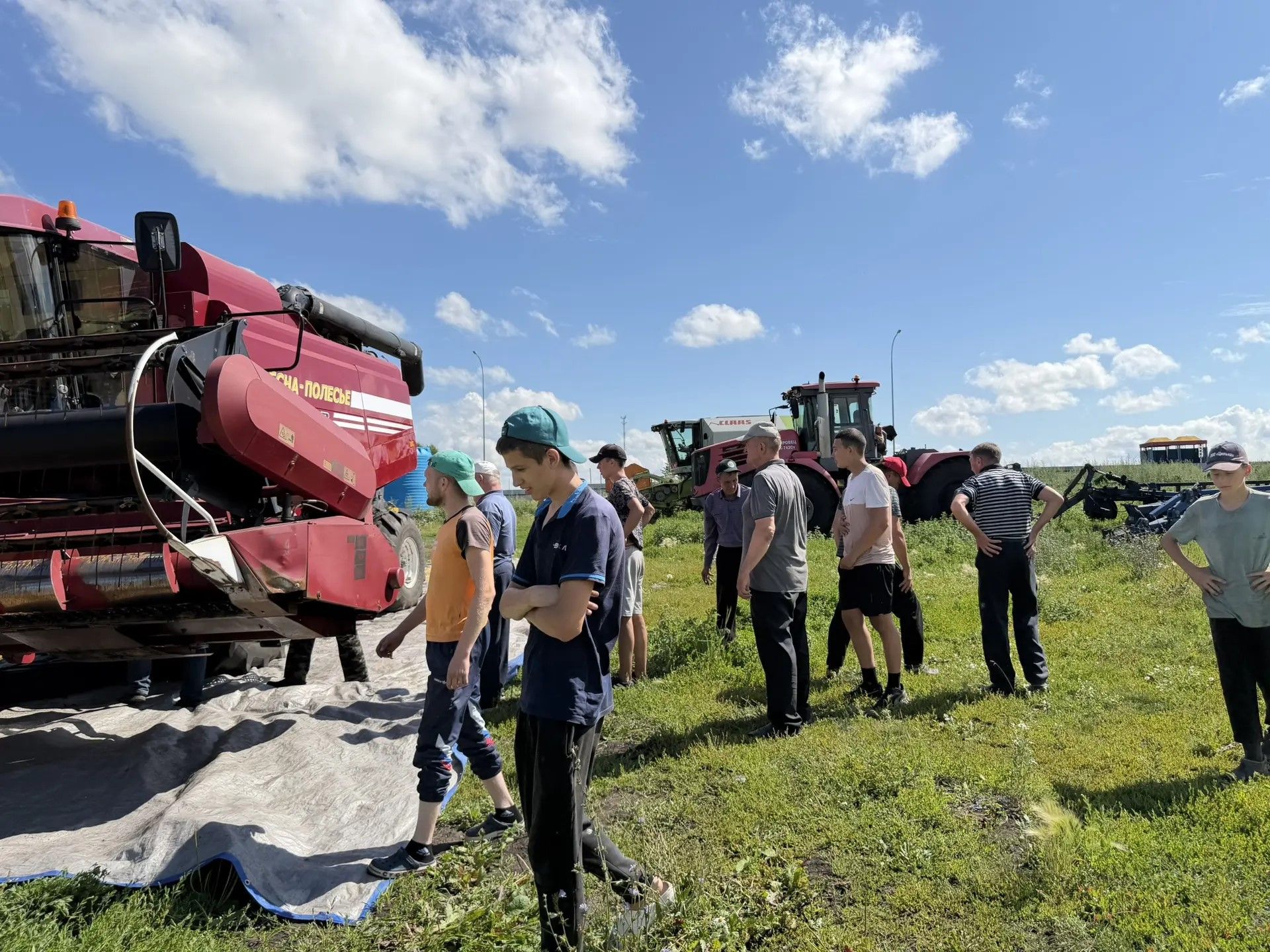 В ООО «Цильна» Дрожжановского района проверили готовность комбайнов к уборочной страде