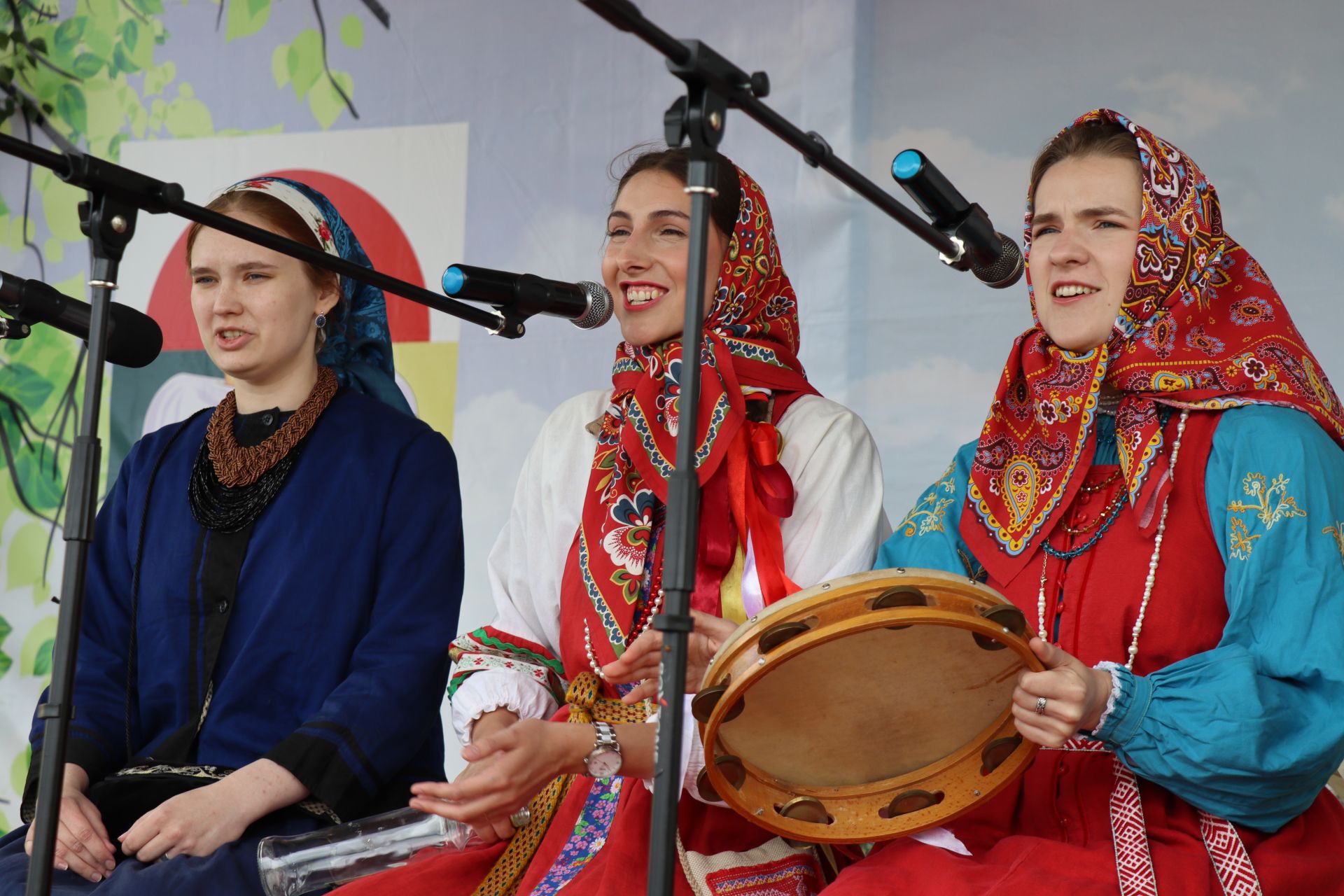 «Троица кӗввисенче»  халӑхăн йӑли-йӗрки палăрать