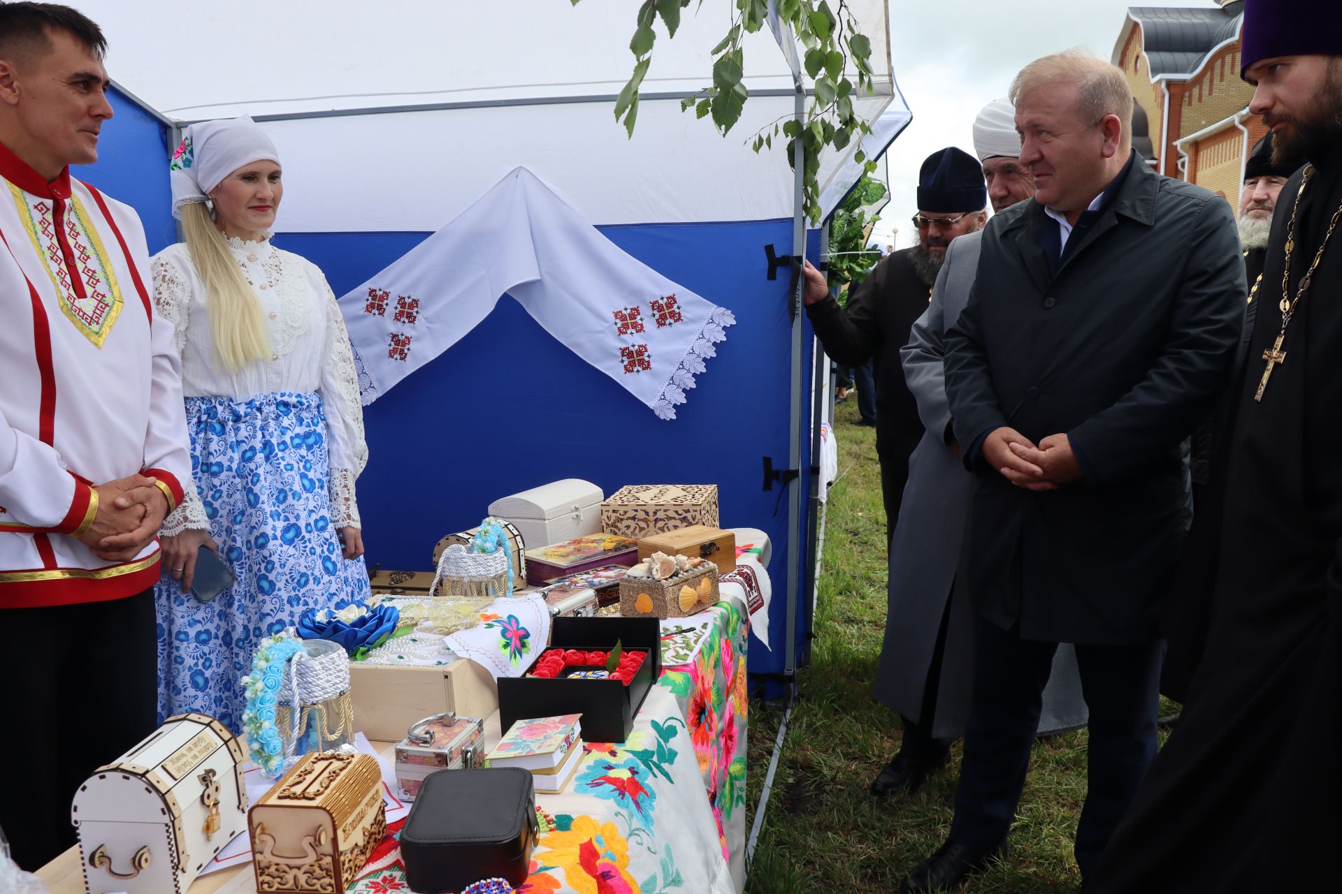 «Троица кӗввисенче»  халӑхăн йӑли-йӗрки палăрать