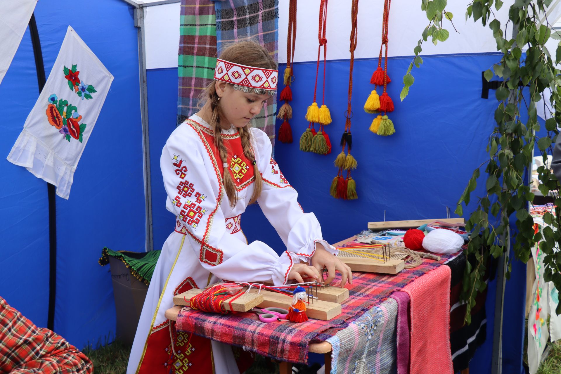 «Троица кӗввисенче»  халӑхăн йӑли-йӗрки палăрать