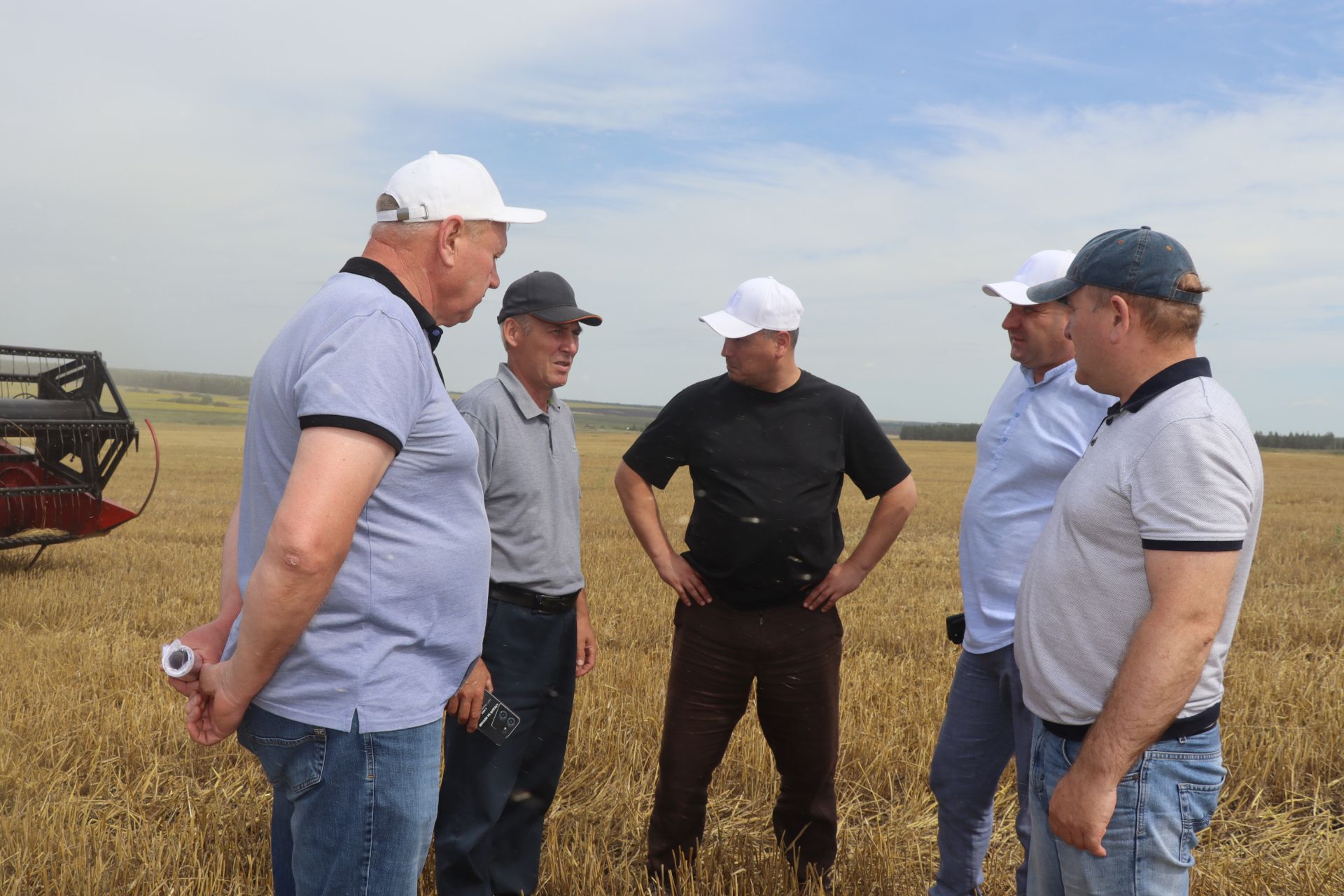 В Дрожжановском районе чествовали передовых комбайнеров