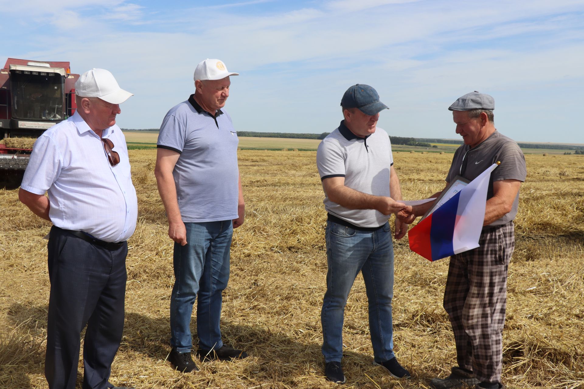 Тыр çи ӗçӗнче  малта пыракансене чысларӗç