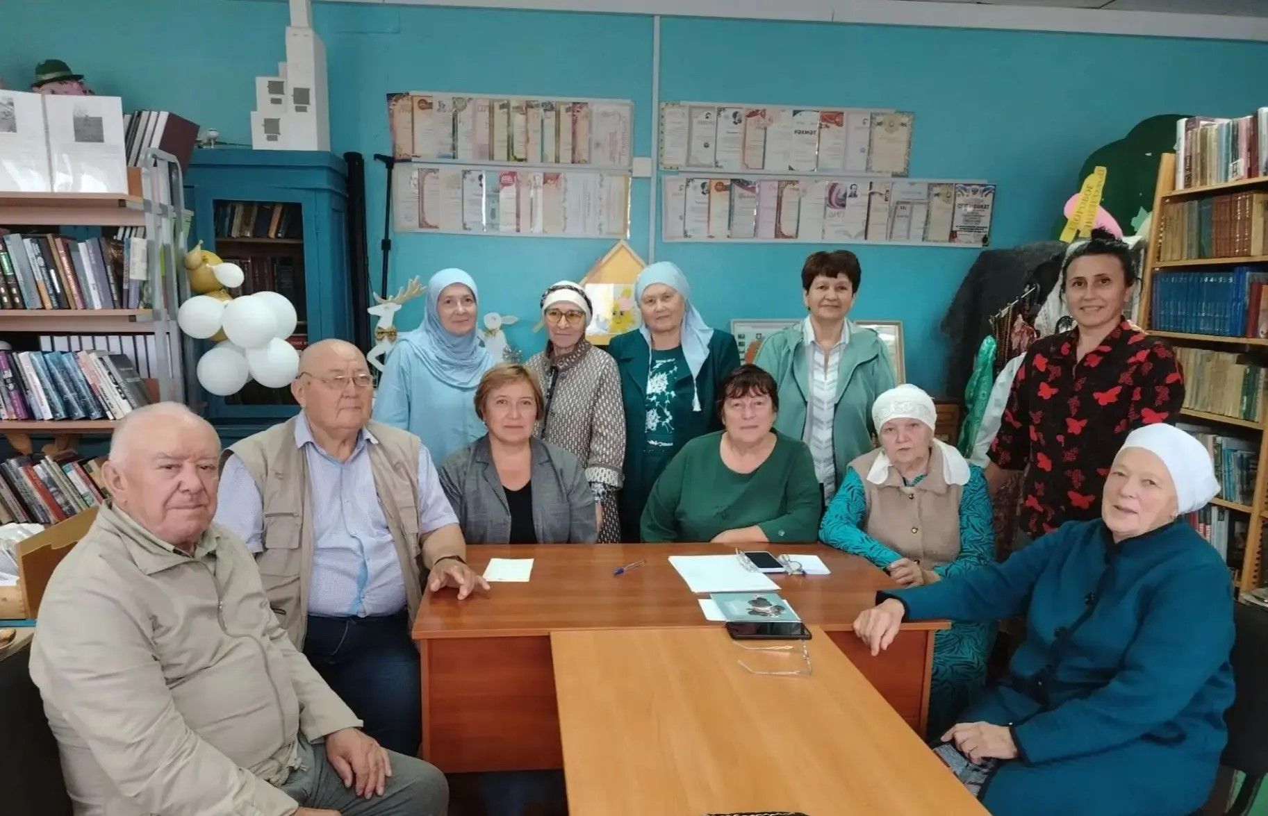 Иске Шәйморза авылы  китапханәсендә җылы очрашу узды