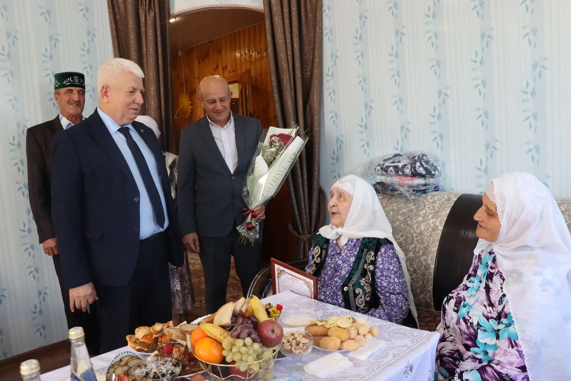 Жительница села Большая Цильна Дрожжановского района отметила 90-летний юбилей