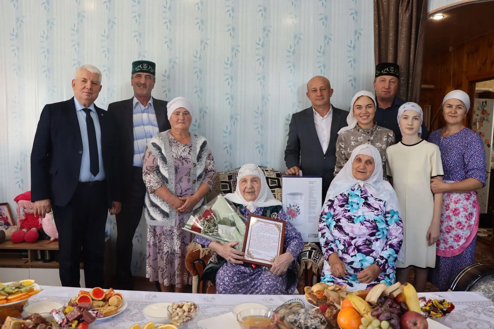 Жительница села Большая Цильна Дрожжановского района отметила 90-летний юбилей