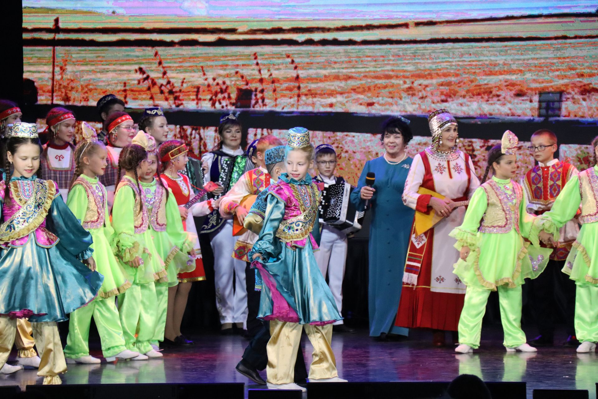 Праздничная концертная программа дрожжановцев в Казани -2023