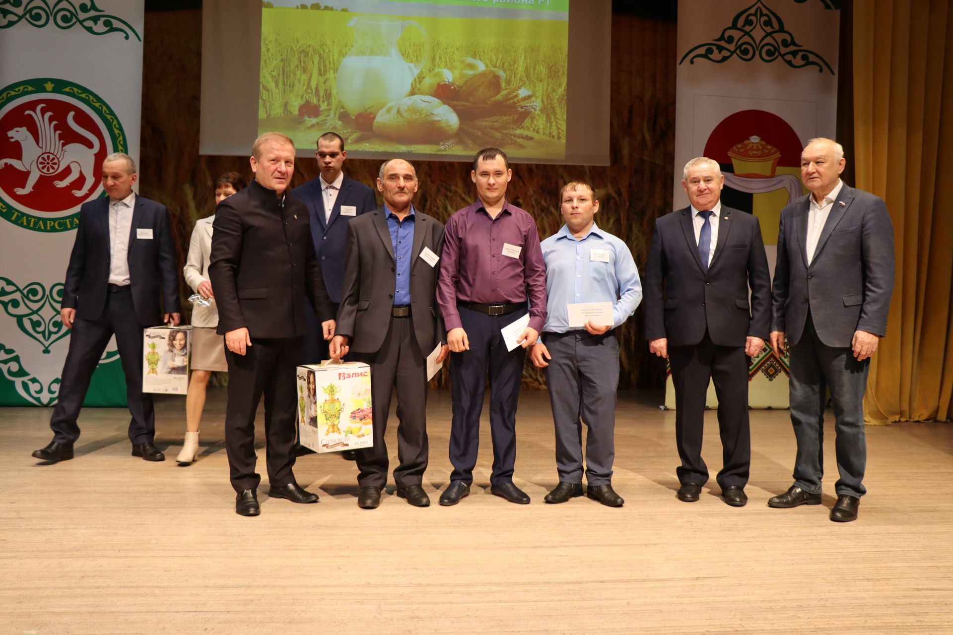 Слет передовиков сельского хозяйства в Дрожжановском районе -2024