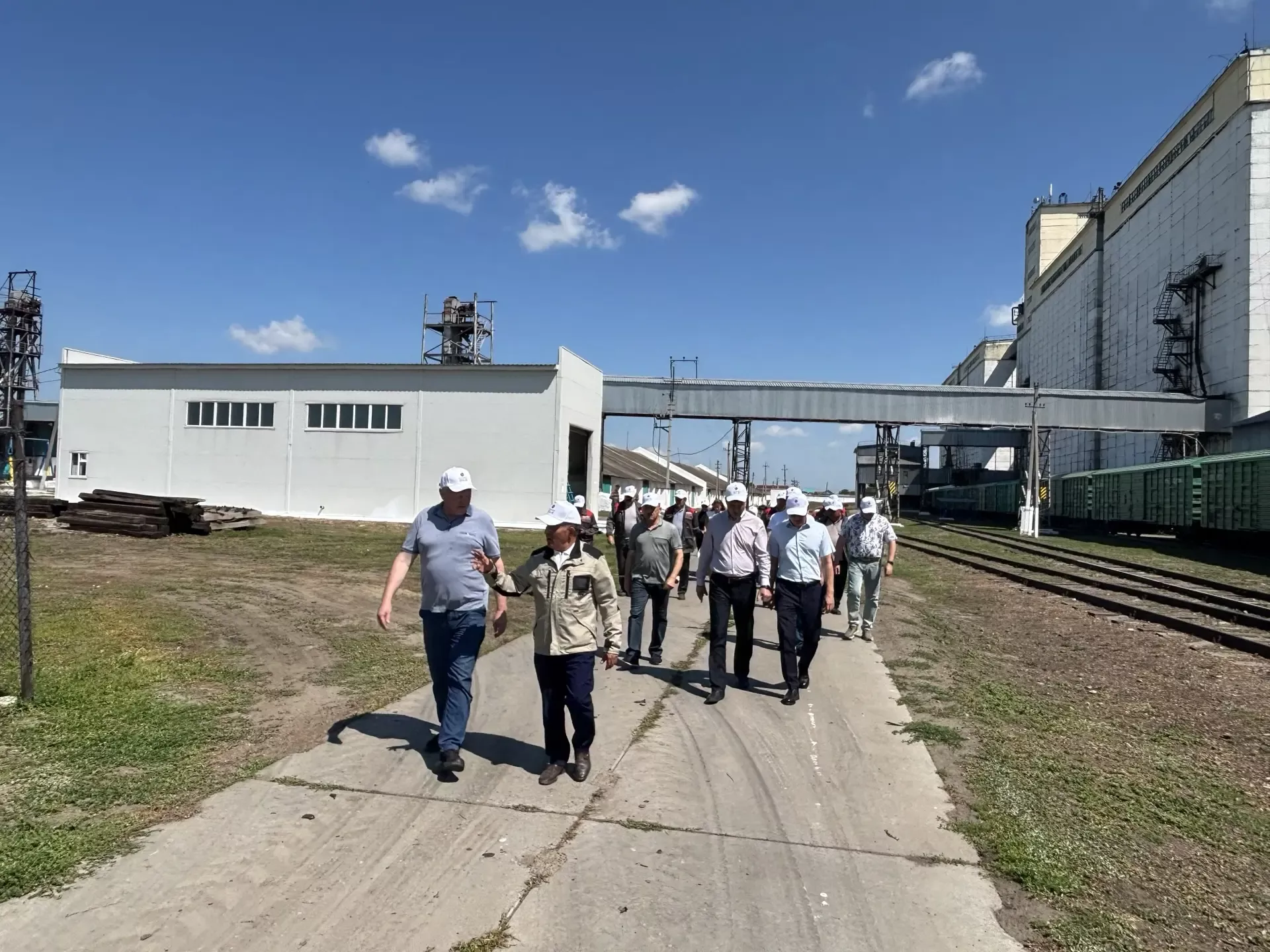 В Дрожжановском районе проверили готовность элеватора к приёму нового урожая