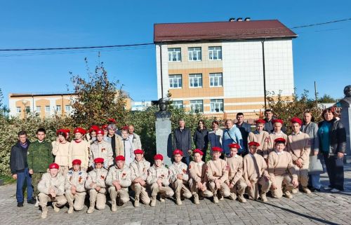 В Дрожжановском районе почтили память Героя Советского Союза Петра Юхвитова