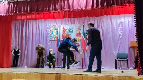 Сила, творчество и патриотизм: в Новоильмовском доме культуры прошел праздник «А ну-ка, мужчины!»
