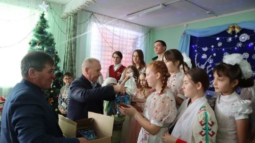 В селе Городище Дрожжановского района состоялся рождественский праздник