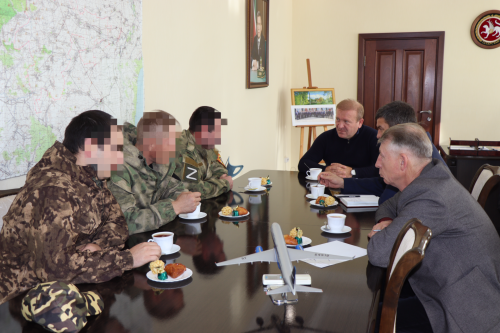 Марат Гафаров встретился с мобилизованными, которые приехали в краткосрочный отпуск