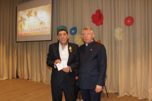 Иске Кәкерле авыл мәдәният йортында Өлкәннәр көненә багышлап мәдәни чара узды