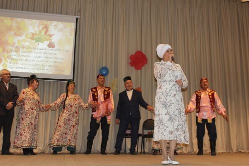 Иске Кәкерле авыл мәдәният йортында Өлкәннәр көненә багышлап мәдәни чара узды