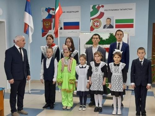 Яңа Кәкерле төп гомуми белем бирү мәктәбендә «Изге эшләр күңелне нурландыра» чарасы үтте