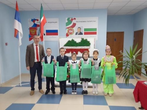 Яңа Кәкерле төп гомуми белем бирү мәктәбендә «Изге эшләр күңелне нурландыра» чарасы үтте