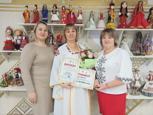 Галина Гуряшкина заняла 3 место в республиканском конкурсе «Лучший педагог, реализующий программы дошкольного образования на родном языке»