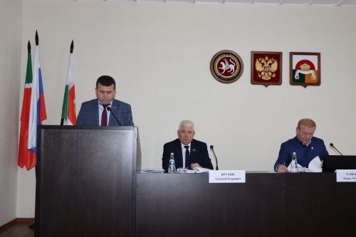 На тридцать втором заседании Совета Дрожжановского района РТ рассмотрели важные вопросы