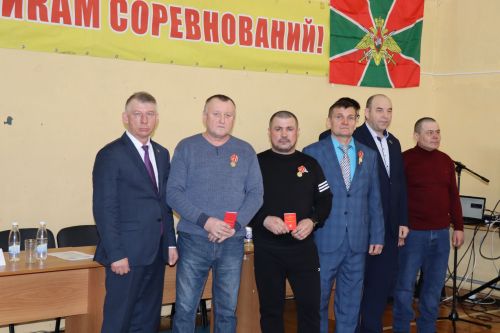 В селе Новое Ильмово проходит турнир по вольной борьбе памяти воина- защитника Александра Шуркина