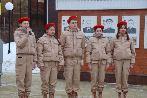 В честь 80-й годовщины победы в Сталинградской битве в Дрожжаном прошел митинг