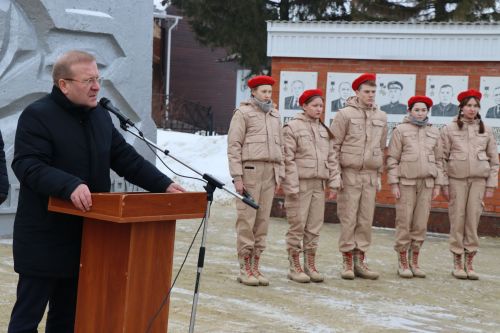 В честь 80-й годовщины победы в Сталинградской битве в Дрожжаном прошел митинг