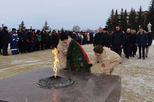 В честь 80-й годовщины победы в Сталинградской битве в Дрожжаном прошел митинг