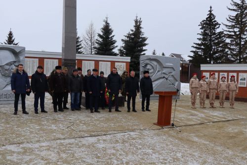 В честь 80-й годовщины победы в Сталинградской битве в Дрожжаном прошел митинг