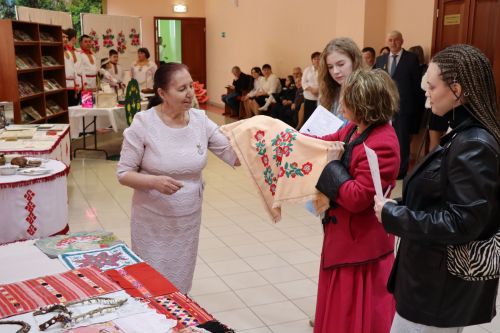 В Дрожжаном выбрали победителя муниципального этапа конкурса родословной «Эхо веков в истории семьи»