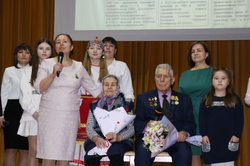 В Дрожжаном выбрали победителя муниципального этапа конкурса родословной «Эхо веков в истории семьи»